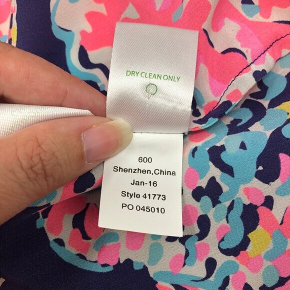 Lilly Pulitzer 100% Silk Elsa Blouse Size S Pop Up For The Halibut - Picture 7 of 7